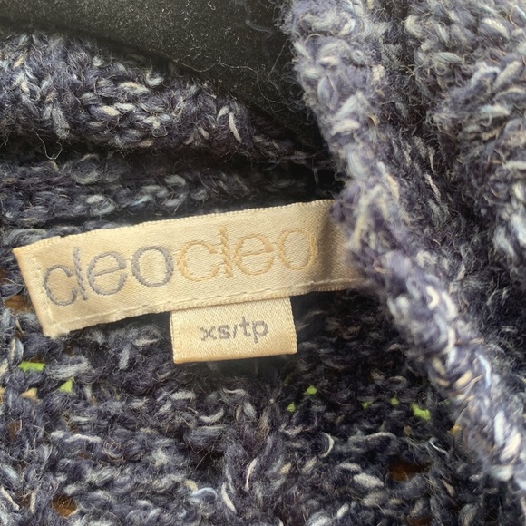 Oversized Cozy Knit Sweater - Picture 4 of 4